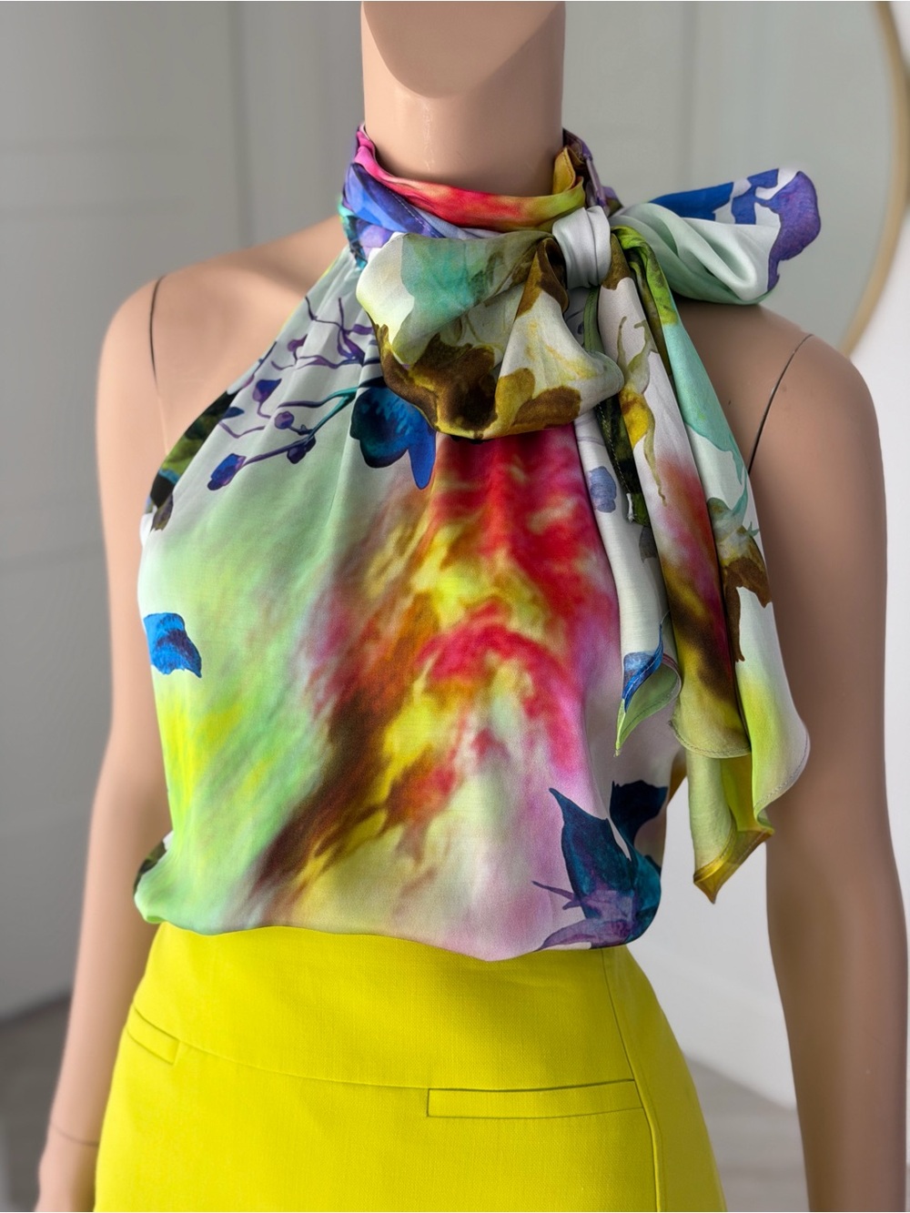 Lola & Sophie New York Halter Top Bow Tie Floral Watercolor Print Size S - Picture 3 of 17